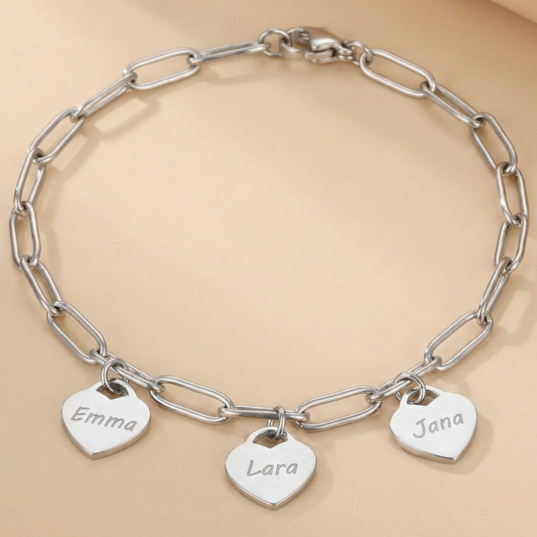 Herzensnamen - Armband mit Herzcharms & Gravur