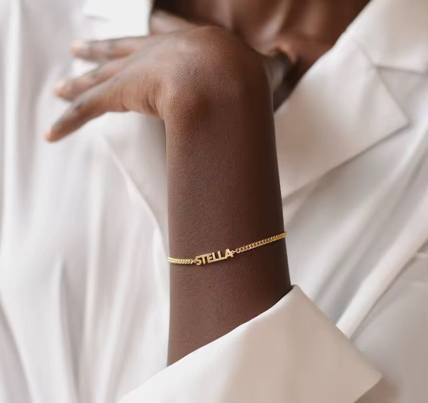 Personalizable name bracelet with Cuban chain